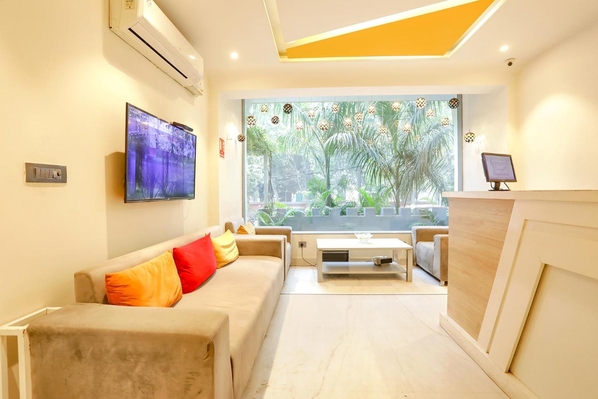 Fabhotel Jhs Studio Gurgaon Buitenkant foto